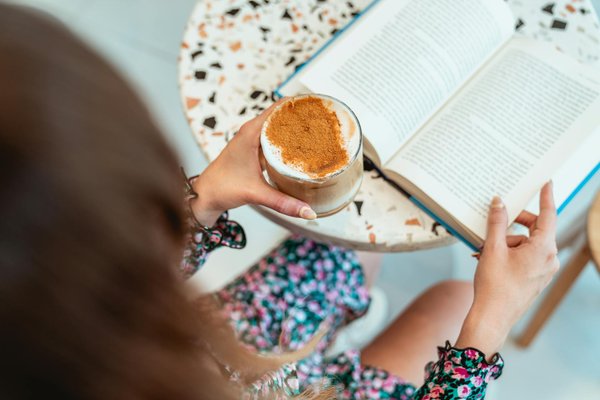 Le traitement de l'homophobie par le cinéma : une analyse critique